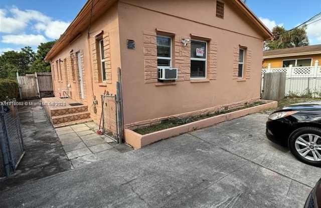 11452 Peachtree Dr - 11452 Peachtree Drive, Miami-Dade County, FL 33161