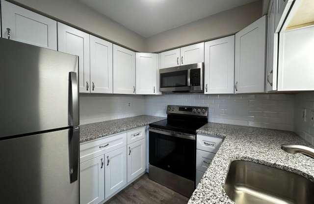 478 E MAIN Street unit: 3 photos photos