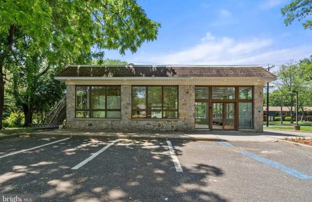 172 FRANKLIN CORNER Road photos photos