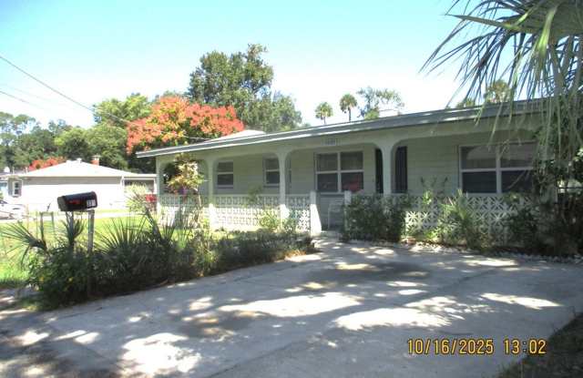 Charming 3 bedroom 2 bathroom Holly Hill photos photos