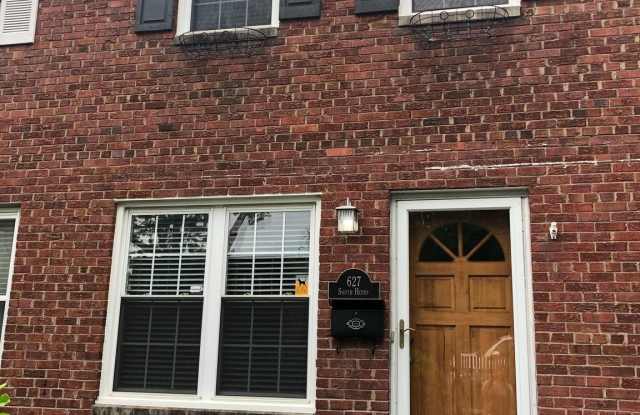 627 S HENRY STREET - 627 South Henry Street, Alexandria, VA 22314