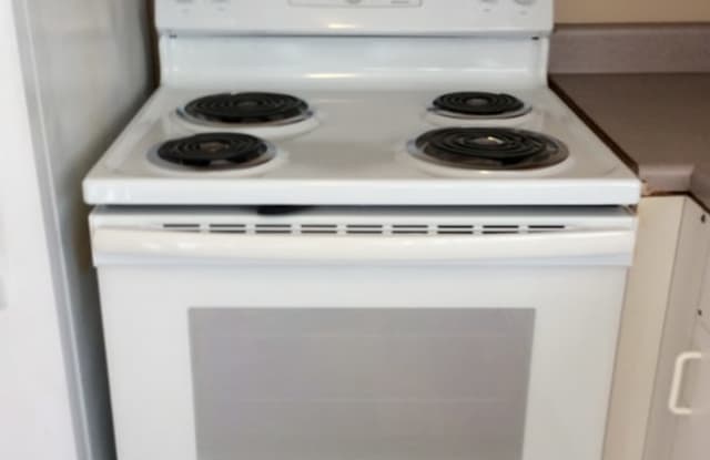 1479 Kenwood Ave., nw Gallery 4