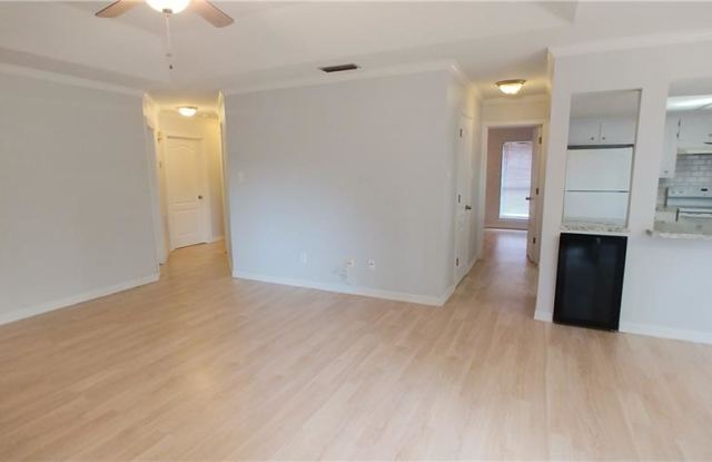 2140 Martin Avenue Gallery 3
