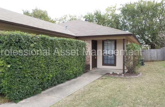 1119 Landsdale Lane - 1119 Landsdale Lane, Saginaw, TX 76179
