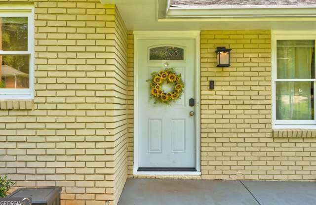1848 Winthrop Drive SE Gallery 3
