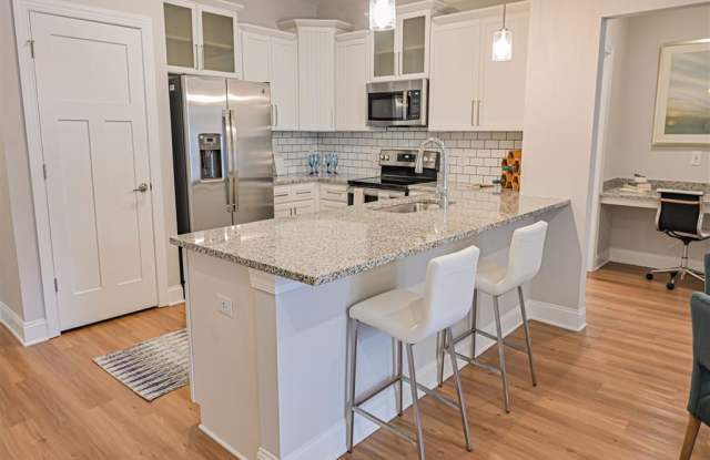 Hawthorne at Pine Forest photos photos