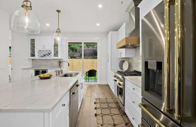 27 Fullerwood Drive Gallery 3