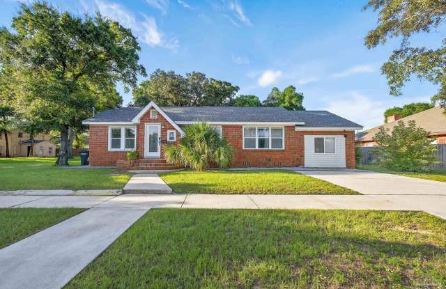 1410 W Gregory St photos photos