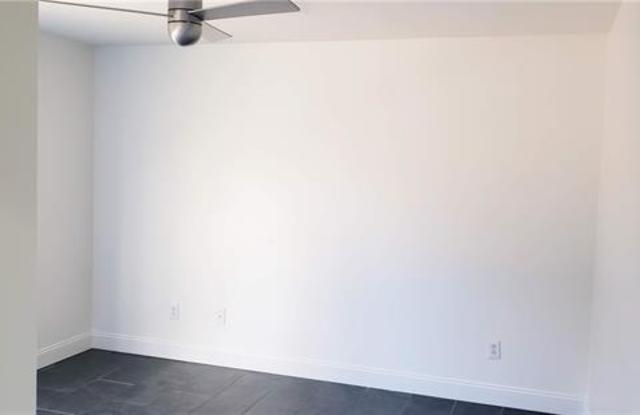 4214 Swiss Avenue Gallery 3