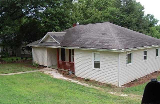 Available to show! - 210 Tuckaseege Road, Mount Holly, NC 28120 Available to show! - 210 Tuckaseege Road, Mount Holly, NC 28120