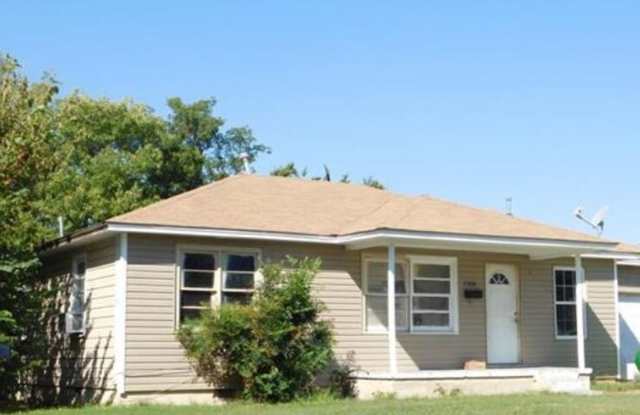 2308 NW 19th photos photos