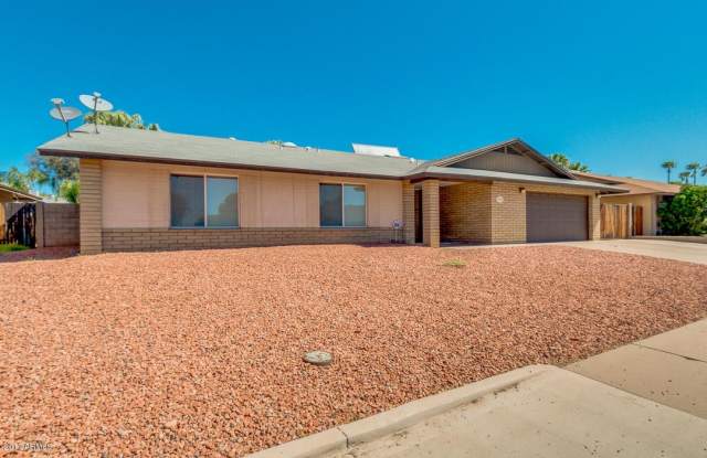 240 E HELENA Drive Gallery 2