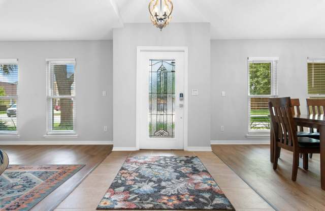 Cul-de-Sac Home with Fenced Backyard, Screened Porch & Lawn Care Included Gallery 4