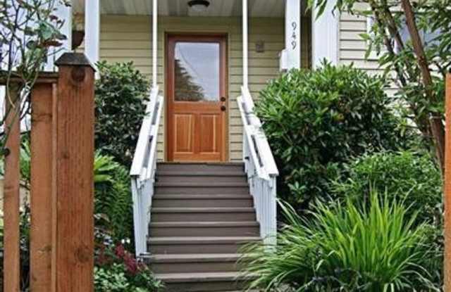 Adorable Green Lake Home for Lease photos photos