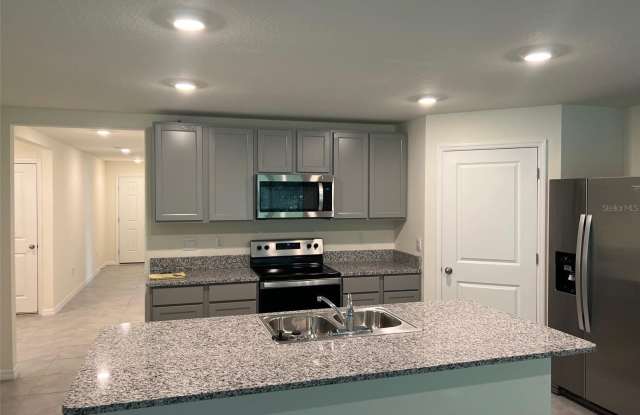 5090 DIANTHA Way Gallery 2