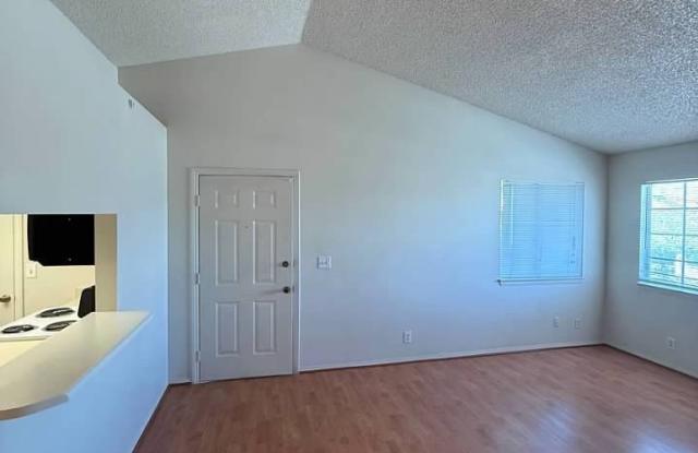 5795 Medallion Drive Gallery 3