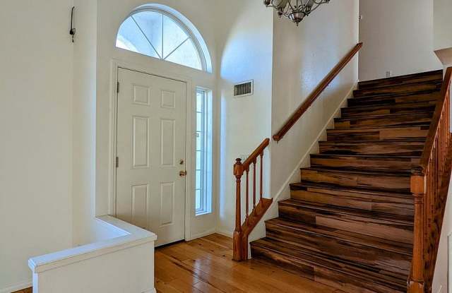 1929 Glover Street Gallery 3