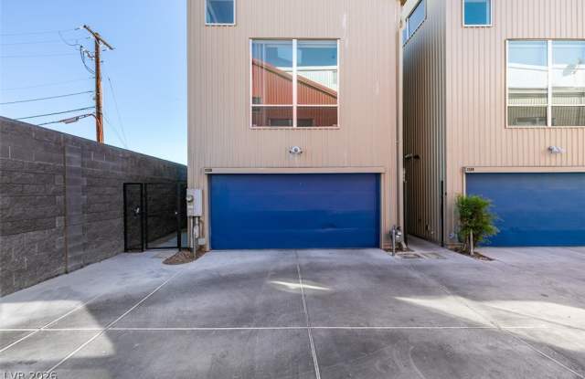 1130 E Carson Avenue Gallery 1