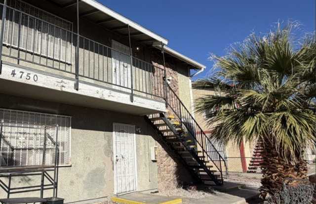 4750 Thunderbolt Avenue photos photos