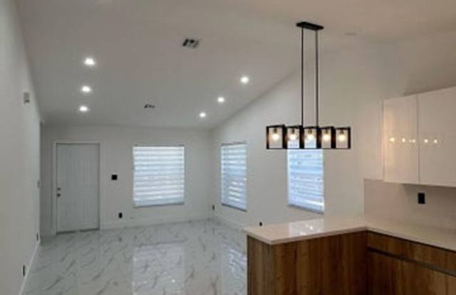 1230 NE 1st Avenue, Fort Lauderdale, FL 33304 photos photos