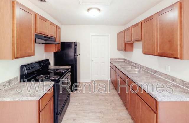 7137 Eudine Dr N Gallery 2