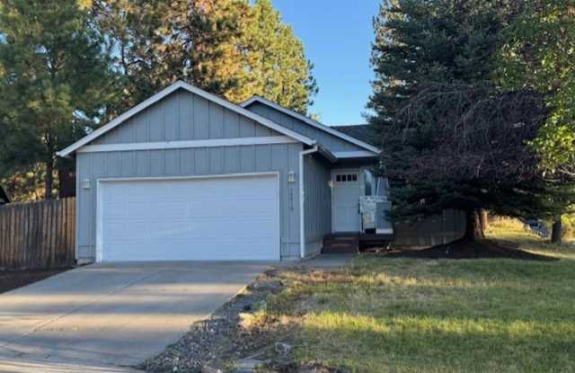 Single level home SW Bend Gallery 1