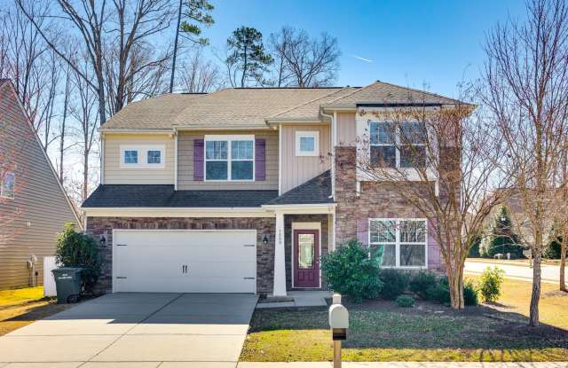 Great 5 bedroom 3.5 bath in the Lawson Community in Waxhaw! photos photos