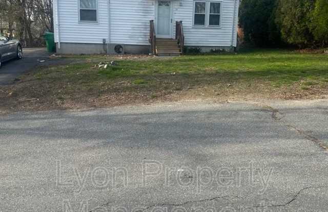 197 Bingham St - 197 Bingham Street, Warwick, RI 02886 197 Bingham St - 197 Bingham Street, Warwick, RI 02886