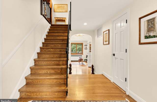 3111 CHAIN BRIDGE Road NW Gallery 4