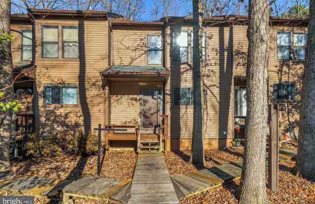 23348 RED OAK Court Gallery 2