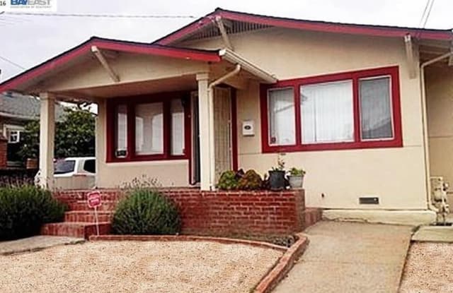 2035 102nd Avenue - 2035 102nd Avenue, Oakland, CA 94603