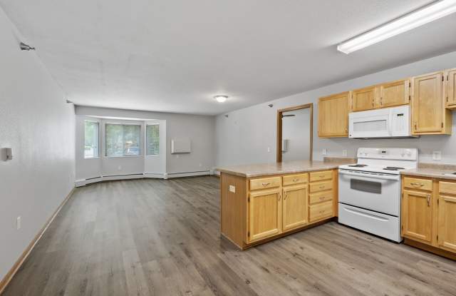 Creekside Commons Apartments photos photos