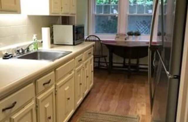 28 R Crawford St. photos photos