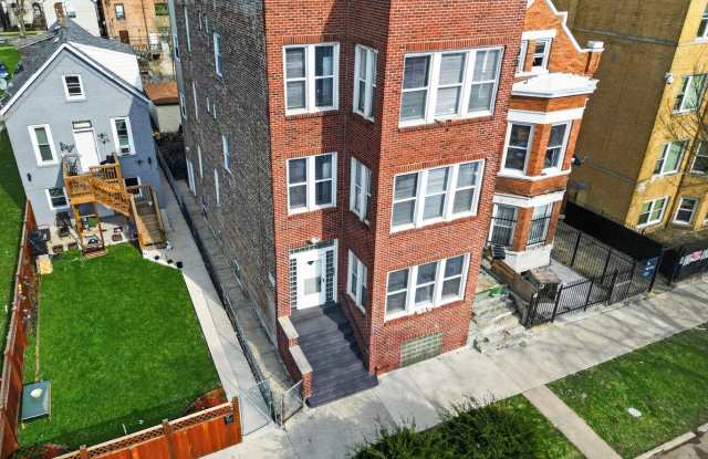 1419 S Kedvale Avenue Gallery 2