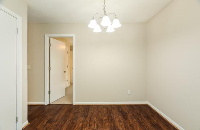 5696 Desoto Drive Gallery 4