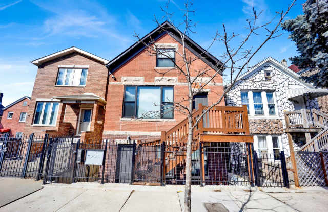 3648 S Paulina photos photos