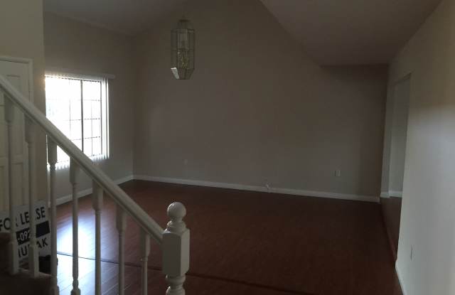 12944 Charlwood Street Gallery 2
