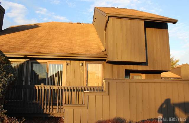 224 Westgate Drive - 224 Westgate Drive, Middlesex County, NJ 08820