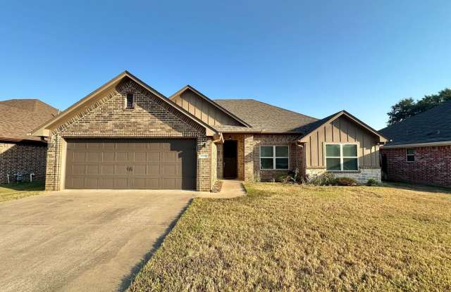 Stunning 3 Bed 2 Bath in Flint! - 10846 Westhaven Circle, Smith County, TX 75762