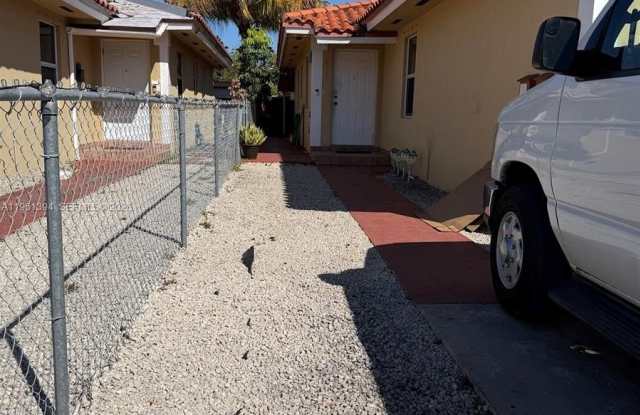 4761 NW Flagler Ter photos photos