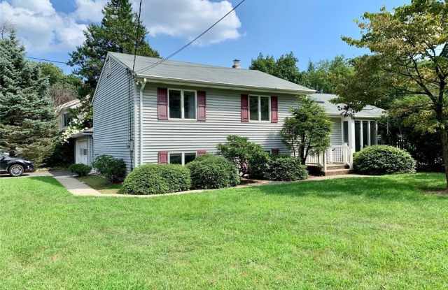 350 Knickerbocker Road photos photos