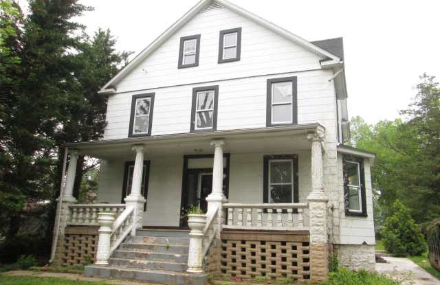 6009 MARLUTH AVENUE Gallery 2