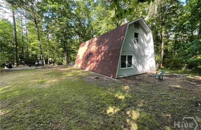 684 Cliff Griffith Road Gallery 3