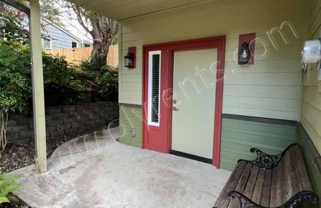 1403 5th Ave SE Gallery 4