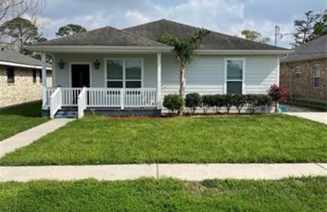 829 GROVE Avenue - 829 Grove Avenue, Metairie, LA 70003