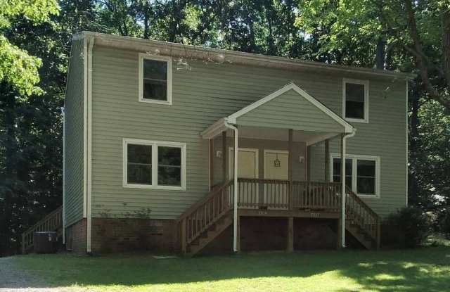 2 bedroom duplex in Prince George County - 7319 John Elizabeth Place, Prince George County, VA 23875
