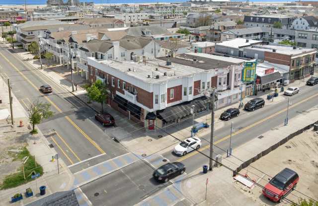 3801 Pacific Avenue Gallery 3