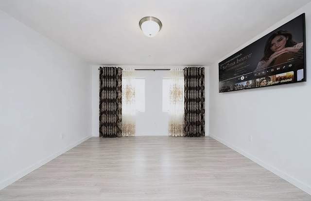 3016 Brighton 5th St Apt 3B Gallery 2