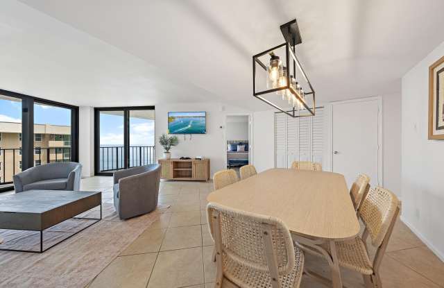 5420 N Ocean Drive Gallery 4