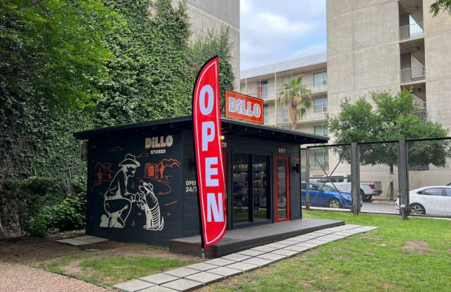 Brio on the Lookout photos photos